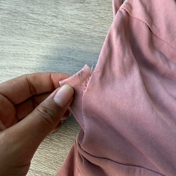 Brand kimchi blue soft dusty rose pink romper - Picture 5 of 5